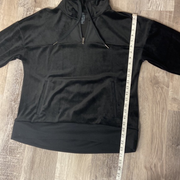 Champion pullover top - Picture 8 of 8